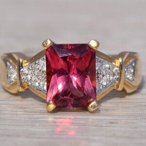 Tourmaline and Natural Diamond Ring in 14 Karat Yellow Gold
